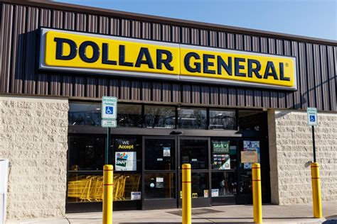 Dollar General.